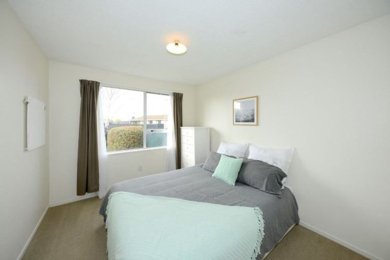 Photo of property in 10 Te Maru Place, Redwood, Christchurch, 8051