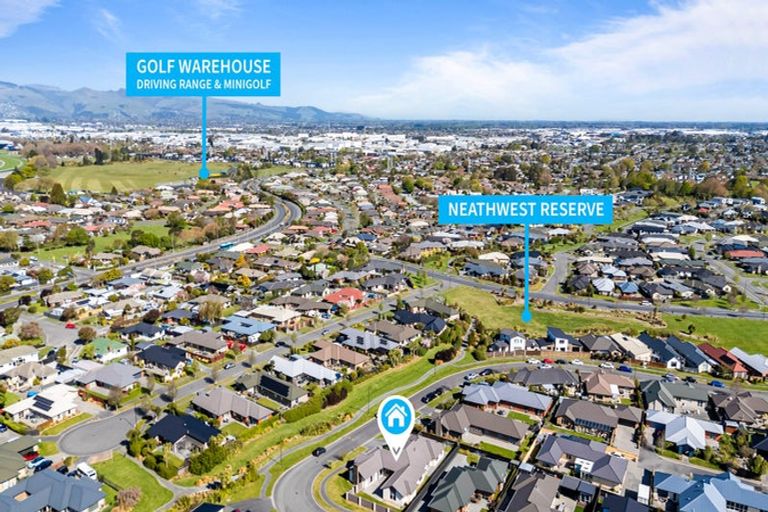 Photo of property in 30 Davaar Crescent, Broomfield, Christchurch, 8042