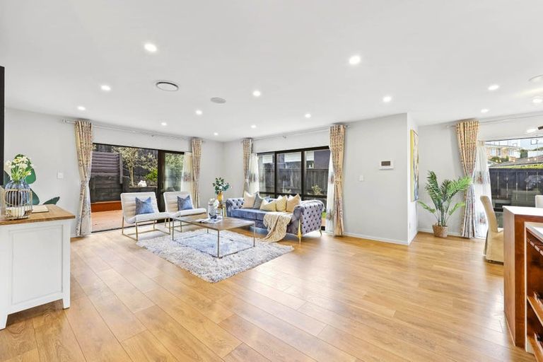 Photo of property in 21b Wells Road, Bucklands Beach, Auckland, 2012