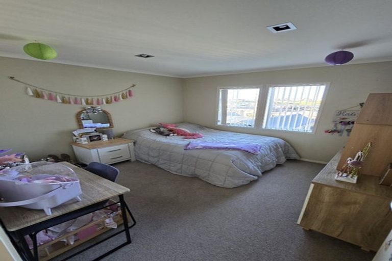 Photo of property in 11 Harwich Court, Gulf Harbour, Whangaparaoa, 0930