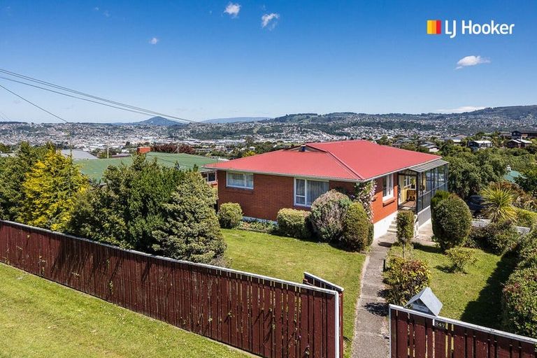 Photo of property in 247 Highcliff Road, Shiel Hill, Dunedin, 9013