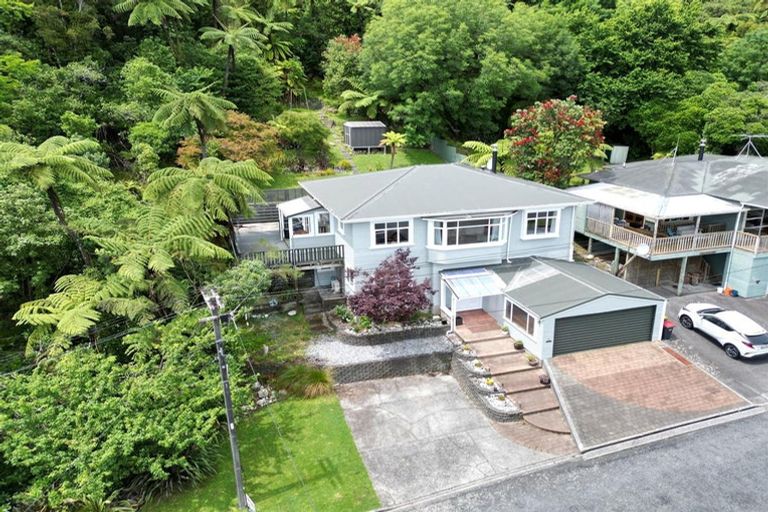 Photo of property in 21 Mount Street, Greymouth, 7805