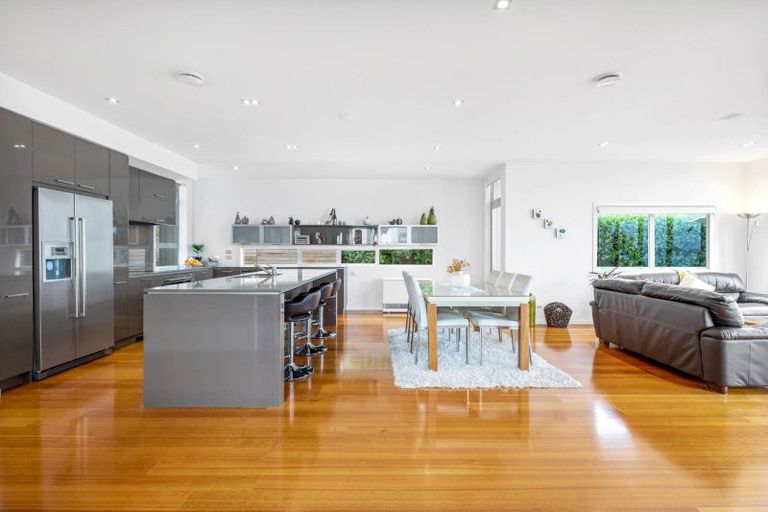 Photo of property in 81 Pine Harbour Parade, Beachlands, Auckland, 2018