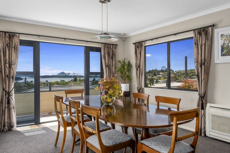 Photo of property in 33 Oteki Park Drive, Welcome Bay, Tauranga, 3112
