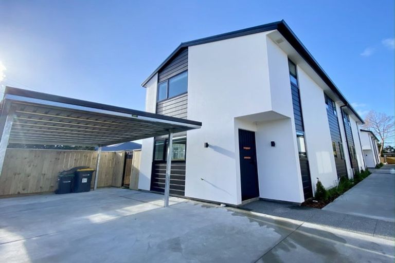 Photo of property in 2/50 Hills Road, Edgeware, Christchurch, 8013