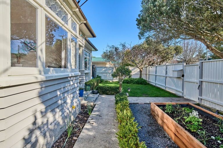 Photo of property in 39 Kiwi Street, Alicetown, Lower Hutt, 5010