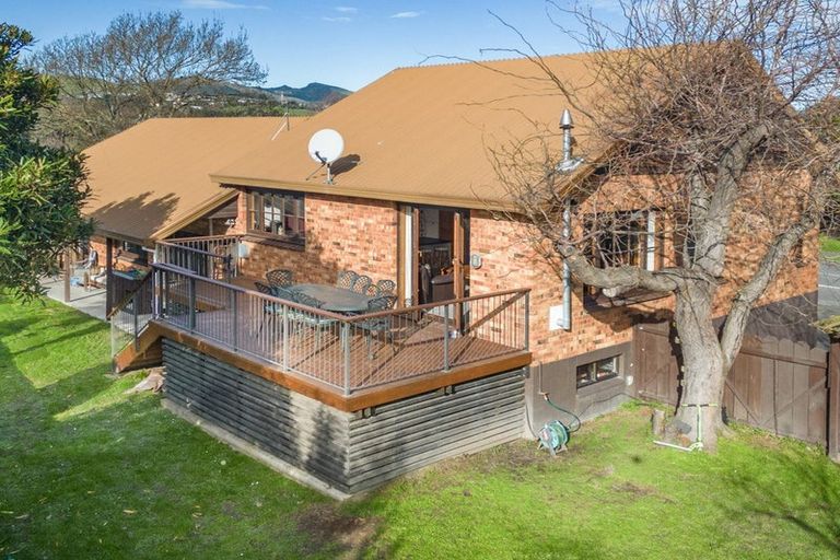 Photo of property in 6 O'halloran Drive, Halswell, Christchurch, 8025