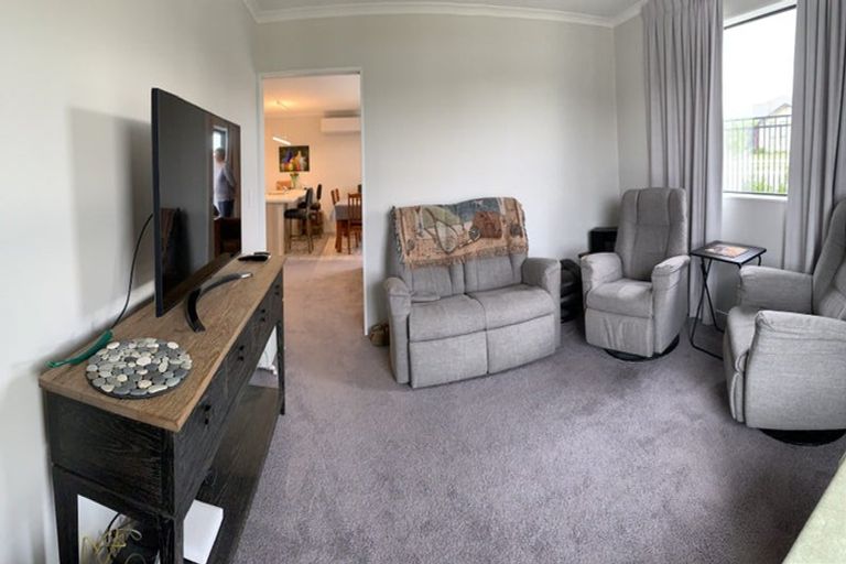 Photo of property in 2 Frogmore Way, Rolleston, 7615