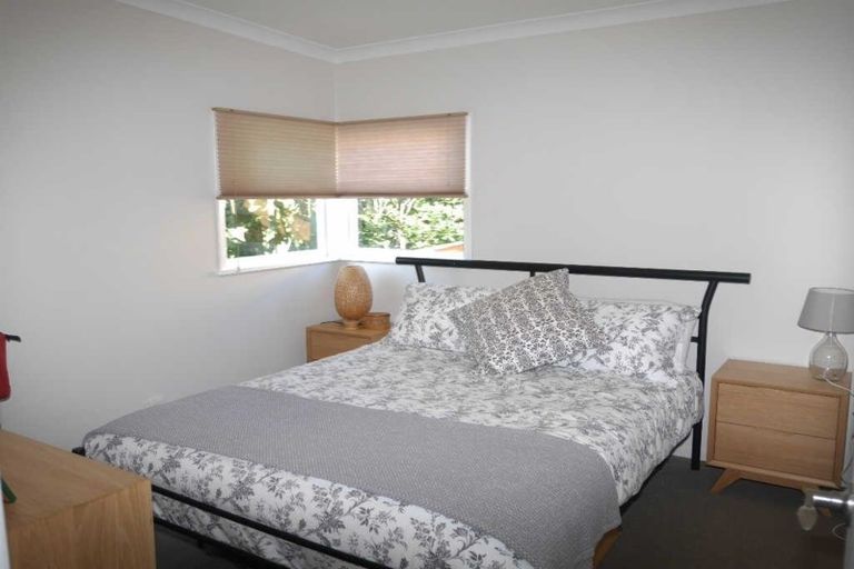 Photo of property in 41a Tiromoana Road, Raumati South, Paraparaumu, 5032