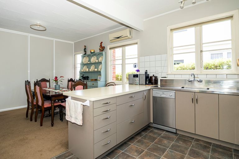 Photo of property in 69 Orbell Street, Highfield, Timaru, 7910