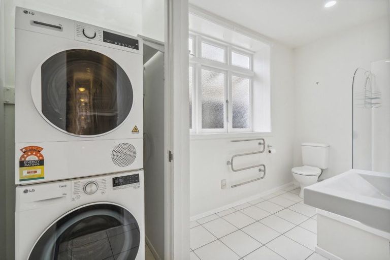 Photo of property in 24 Charlotte Avenue, Brooklyn, Wellington, 6021