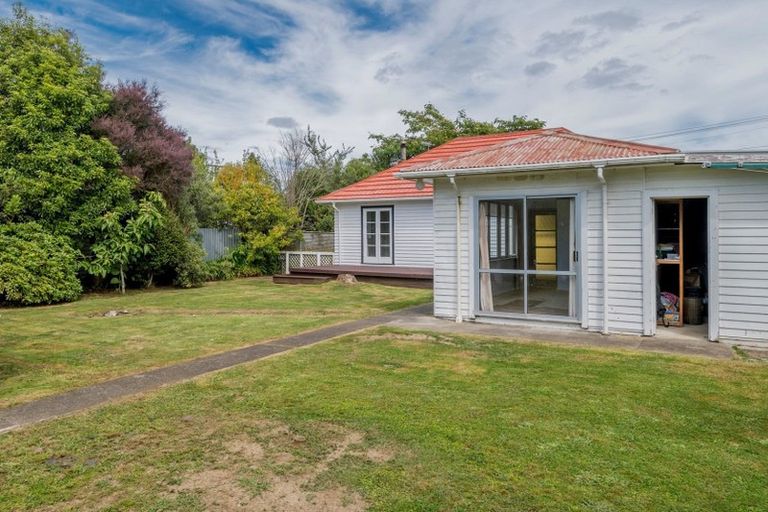 Photo of property in 13 Saint Annes Street, Levin, 5510