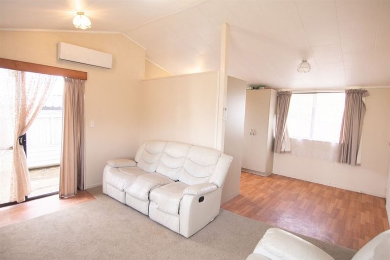 Photo of property in 1/45 Dominion Road, Papakura, 2110