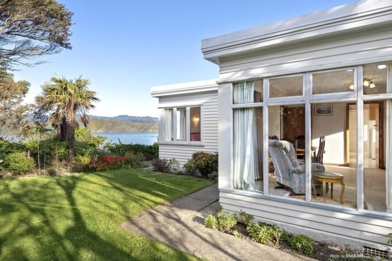 Photo of property in 162 Seatoun Heights Road, Seatoun, Wellington, 6022