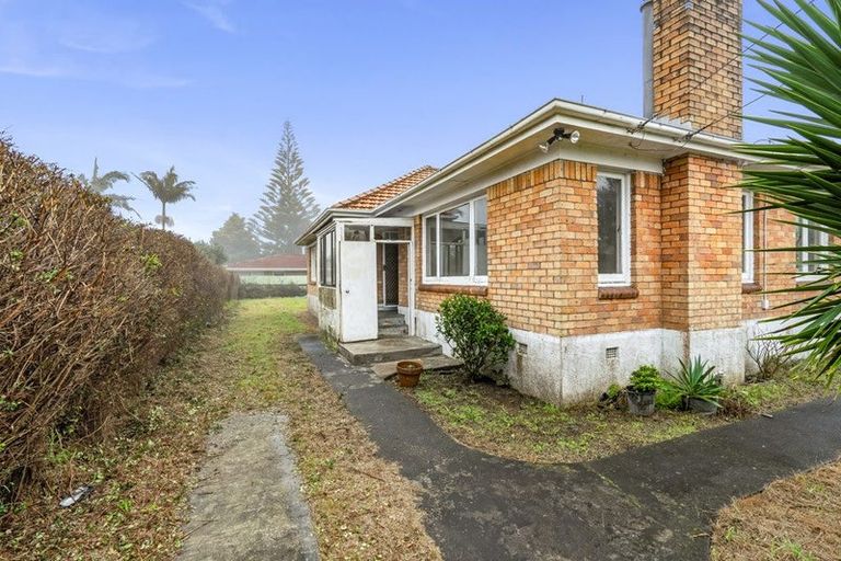 Photo of property in 49 Puhinui Road, Manukau, Auckland, 2104