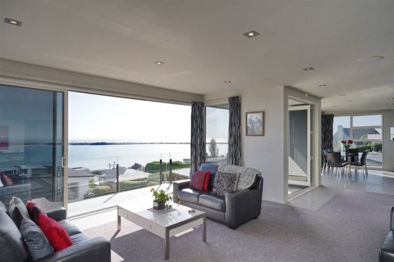 Photo of property in 42b Marama Crescent, Mount Pleasant, Christchurch, 8081