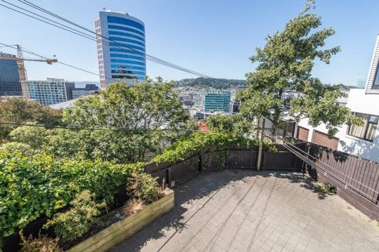 Photo of property in 1/225 The Terrace, Wellington Central, Wellington, 6011