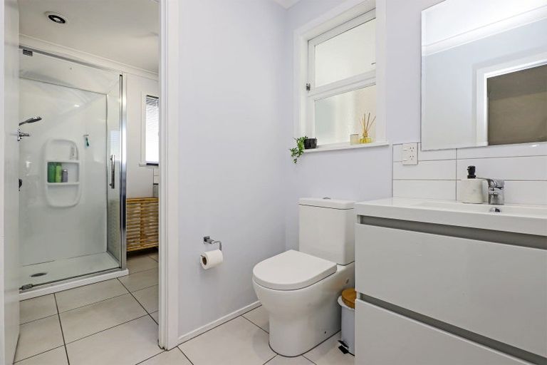 Photo of property in 19 Davidson Avenue, Pirimai, Napier, 4112