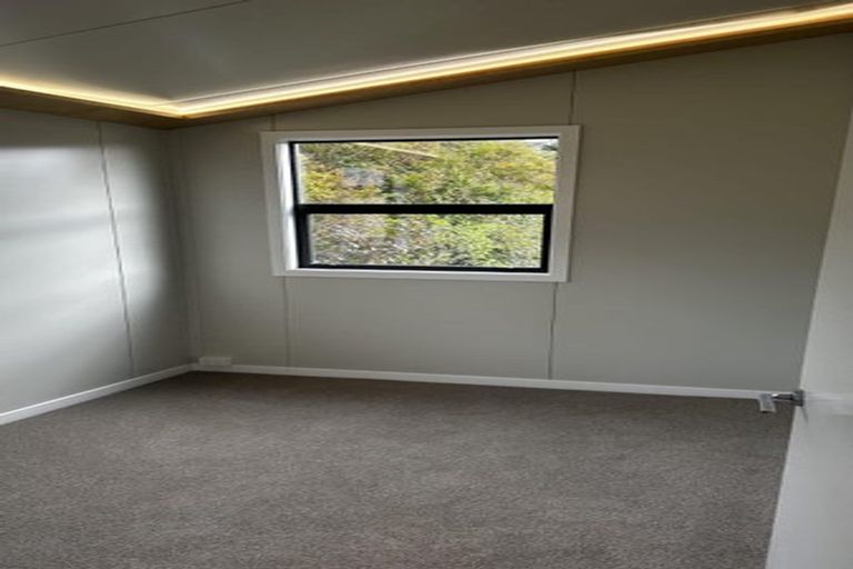 Photo of property in 9a Hollies Crescent, Johnsonville, Wellington, 6037