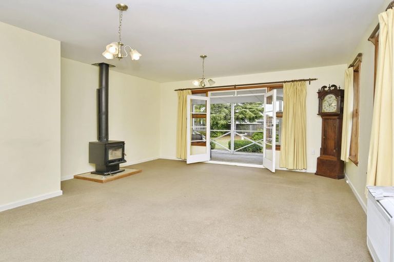 Photo of property in 560 Main North Road, Belfast, Christchurch, 8051