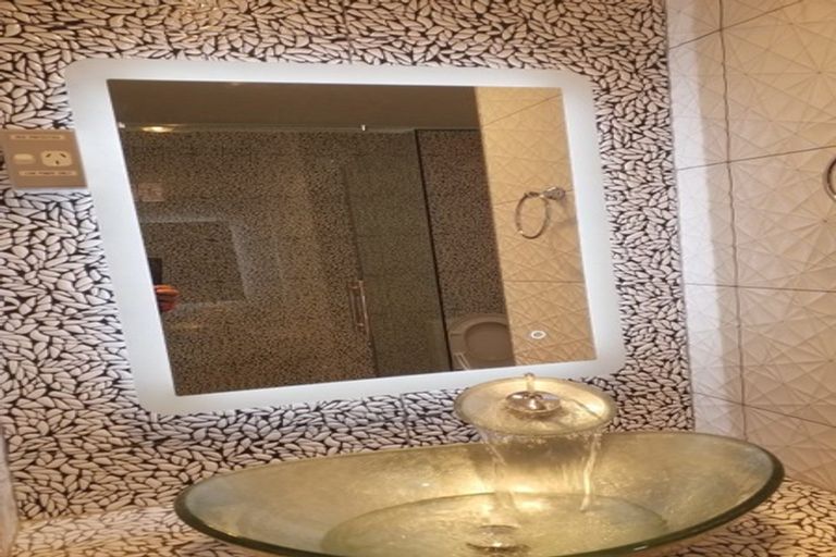 Photo of property in 747d Whangaparaoa Road, Stanmore Bay, Whangaparaoa, 0930