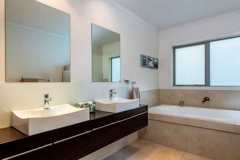 Photo of property in 131 Kowhai Road, Mairangi Bay, Auckland, 0630