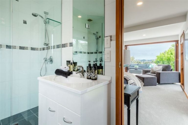 Photo of property in 361c Paremoremo Road, Paremoremo, Auckland, 0632