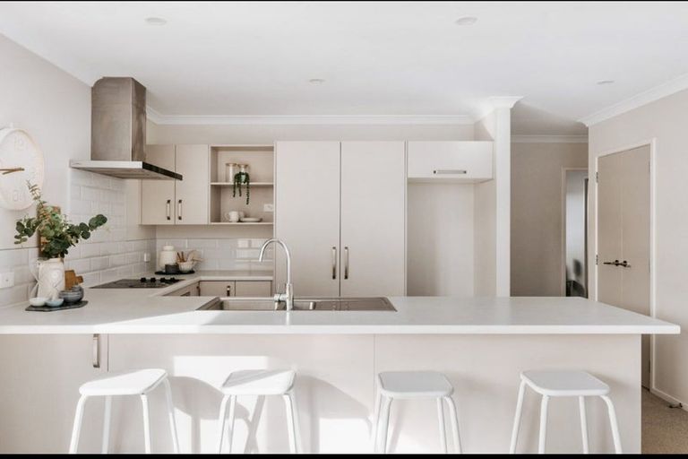 Photo of property in 10 Te Kio Crescent, Papamoa Beach, Papamoa, 3118