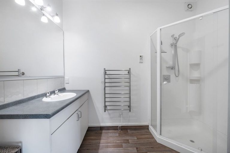 Photo of property in 316 Lake Terrace, Two Mile Bay, Taupo, 3330