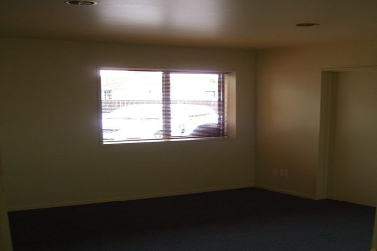 Photo of property in 2/8 Angela Street, Upper Riccarton, Christchurch, 8041