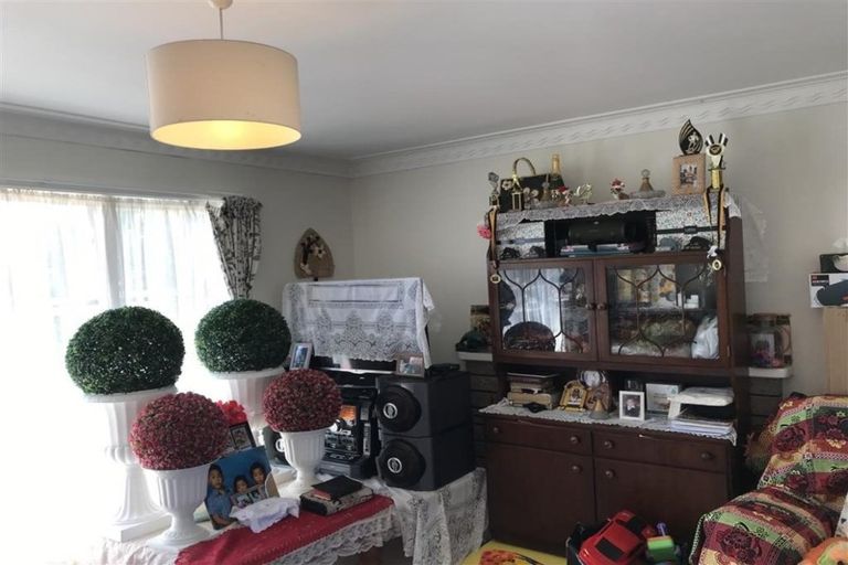 Photo of property in 202 Buckland Road, Mangere East, Auckland, 2024