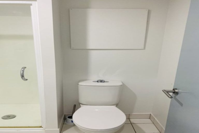 Photo of property in Waldorf Bankside Apartments, 4e/8 Bankside Street, Auckland Central, Auckland, 1010