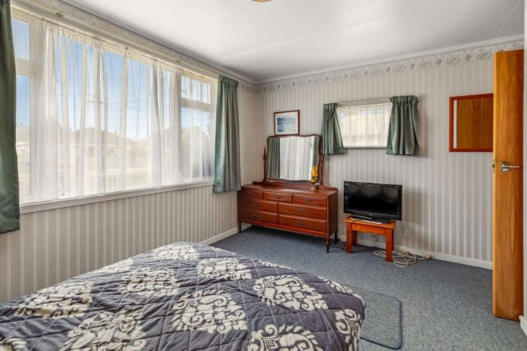 Photo of property in 10 Humphrey Street, Marton, 4710