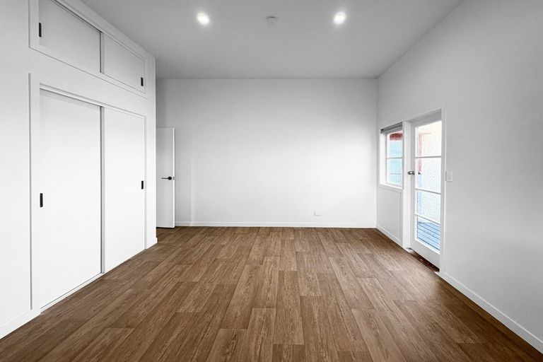 Photo of property in 23 Egmont Street, Castlecliff, Whanganui, 4501