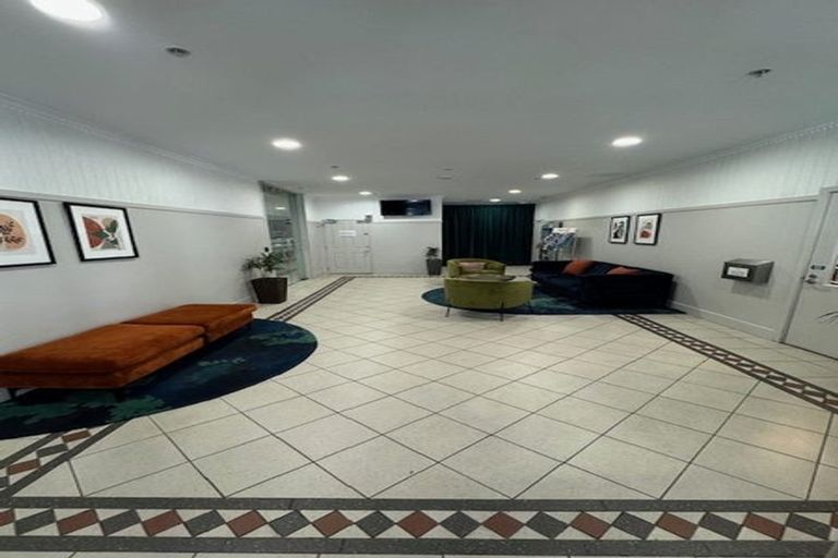 Photo of property in Atrium Apartments, 2i/154 The Terrace, Wellington Central, Wellington, 6011