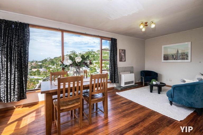Photo of property in 23 Makara Road, Karori, Wellington, 6012