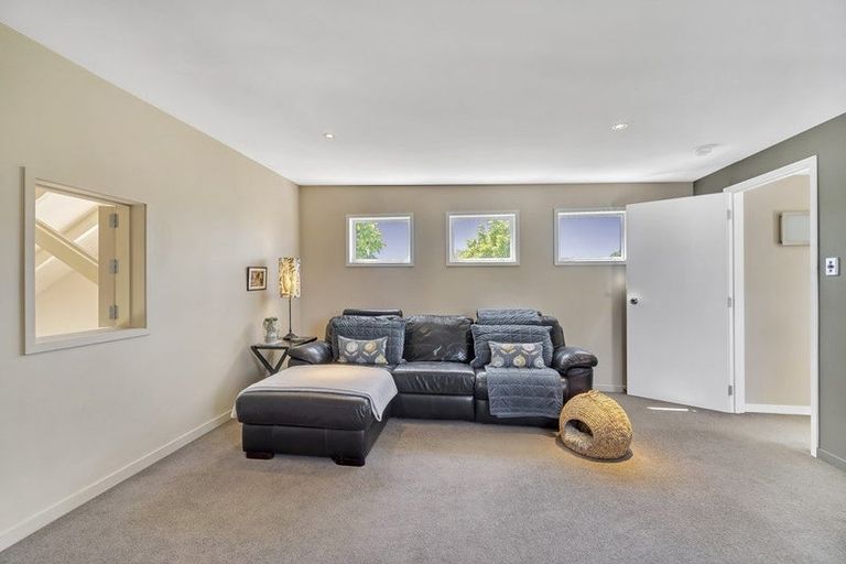 Photo of property in 32a Jeffreys Road, Fendalton, Christchurch, 8052