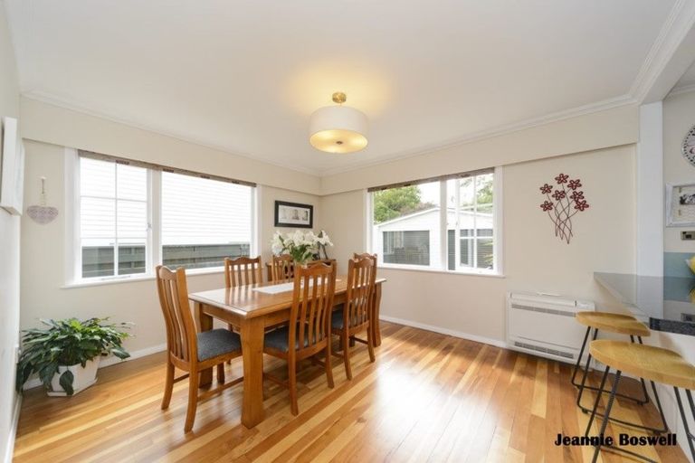Photo of property in 58 Newcastle Street, Hokowhitu, Palmerston North, 4410