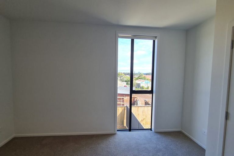 Photo of property in 21 Pipi Place, Levin, 5510