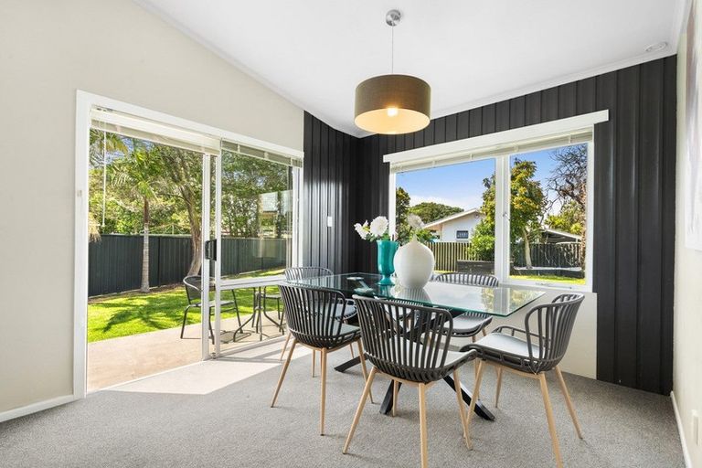 Photo of property in 44 Aurea Avenue, Pakuranga, Auckland, 2010