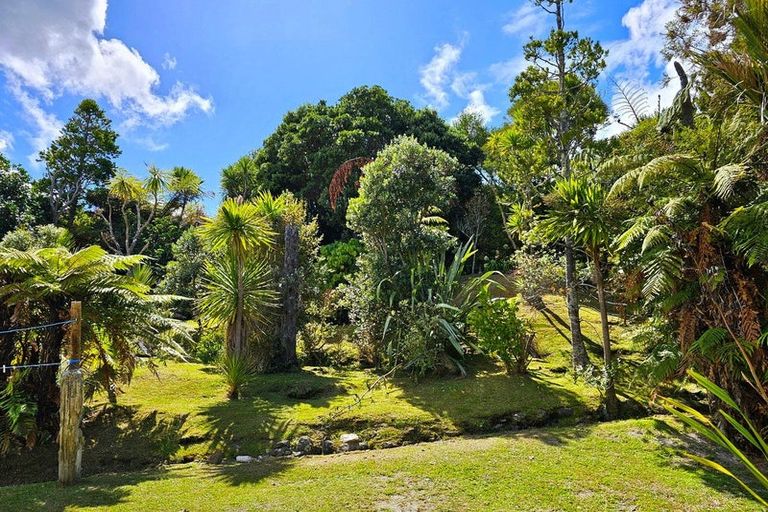 Photo of property in 24 Koutu Beach Road, Opononi, Kaikohe, 0473