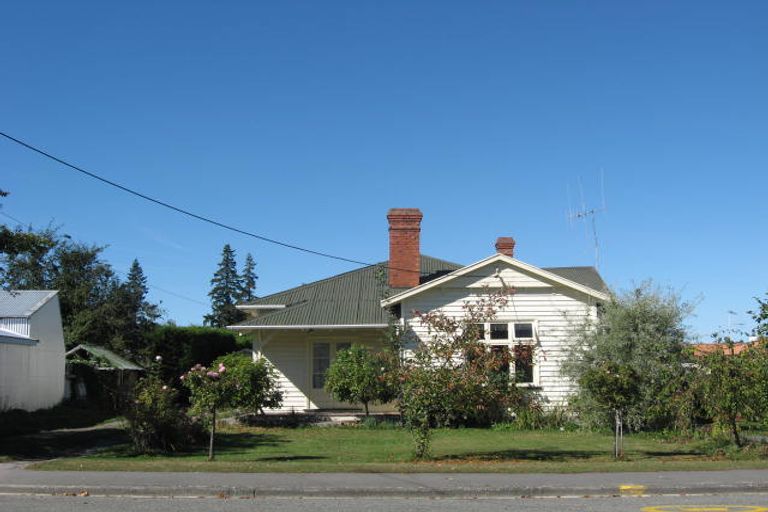 Photo of property in 23 Peel Street, Geraldine, 7930