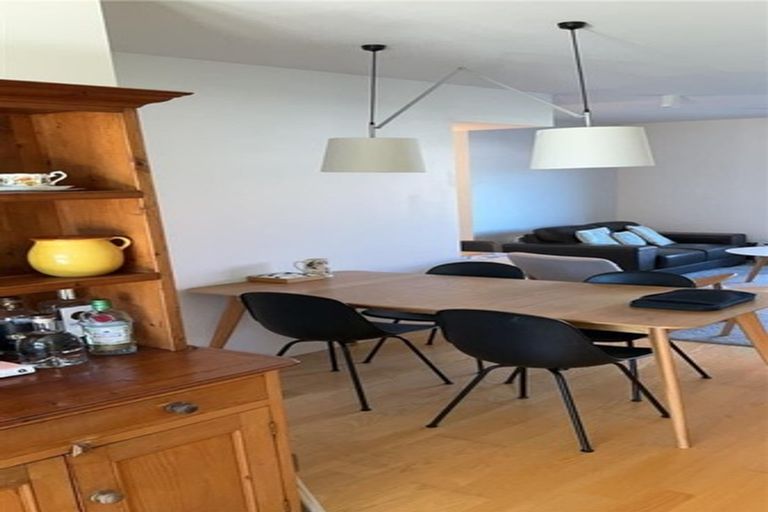 Photo of property in 76 Brougham Street, Mount Victoria, Wellington, 6011