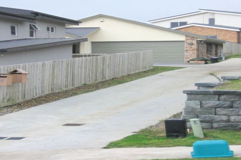 Photo of property in 5 Cedarwood Street, Woodridge, Wellington, 6037