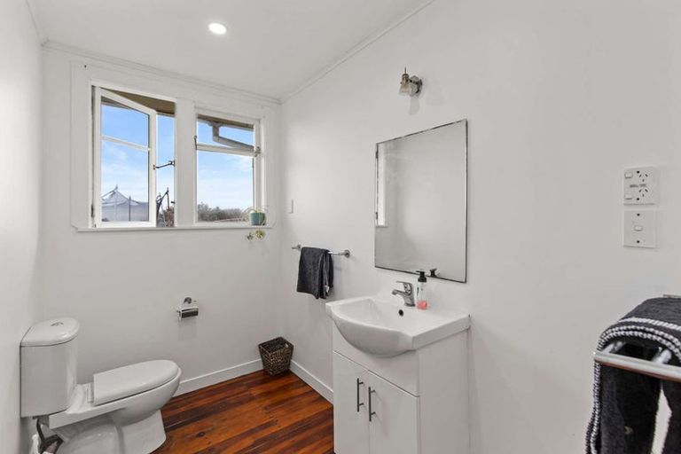 Photo of property in 9 Toi Street, Tawhero, Whanganui, 4501