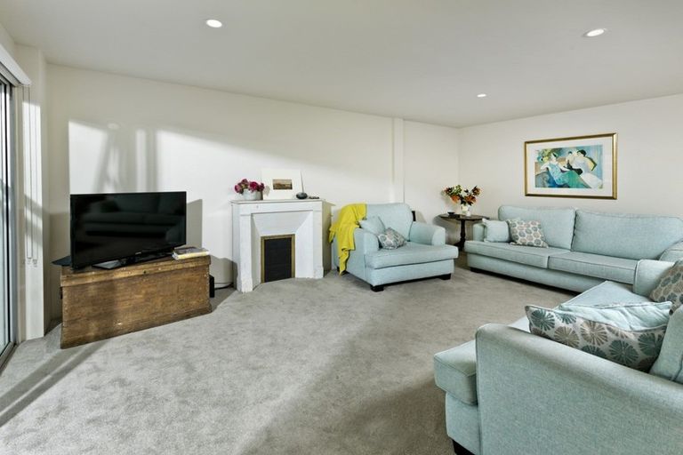 Photo of property in 5/66 Victoria Road, Devonport, Auckland, 0624