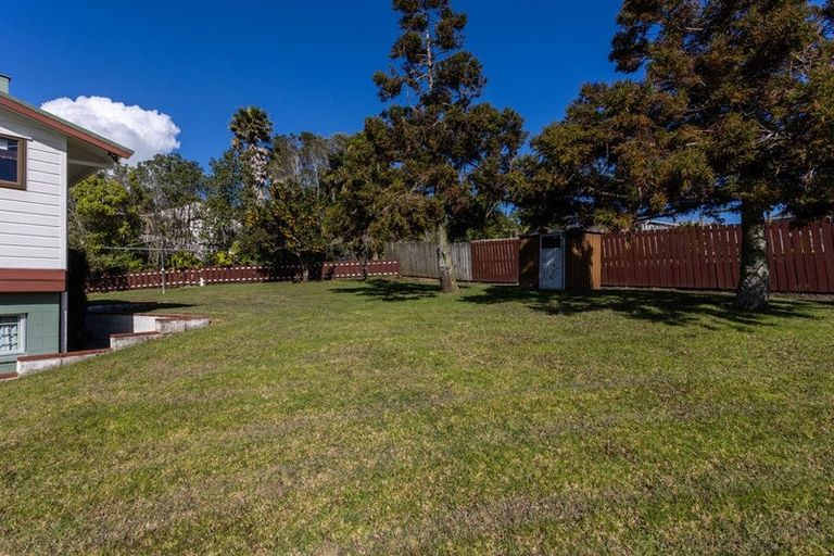 Photo of property in 13 Rautawhiri Road, Helensville, 0800