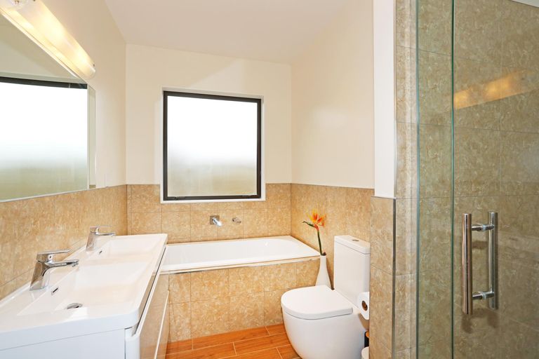 Photo of property in 24 Mcintosh Drive, Pokeno, 2471