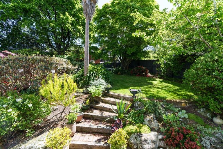 Photo of property in 2 Fifield Street, Roslyn, Dunedin, 9010