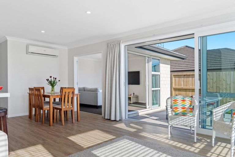 Photo of property in 77 Bert Wall Drive, Omokoroa, 3114